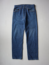 Load image into Gallery viewer, 1980/90s Made in USA Levi's 501xx Jeans - 28"
