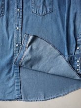 Load image into Gallery viewer, 1990&#39;s Distressed Wrangler Pearl Snap Chambray Shirt - 3XL
