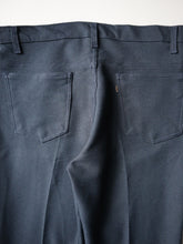 Load image into Gallery viewer, 1990s Levi's 517 Bootcut Pants - 38"
