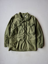 Load image into Gallery viewer, 1970s U.S Army M-65 Field Jacket - S
