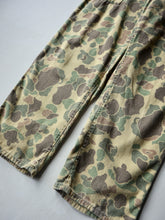 Load image into Gallery viewer, 1970s Distressed Lightweight Duck Camo Fatigues - 33"
