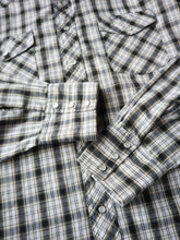 Load image into Gallery viewer, 1980s Rustler Western Pearl Snap Shirt - L
