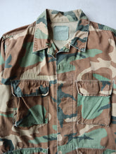 Load image into Gallery viewer, 1980s U.S Army Ripstop Camo Field Shirt - S
