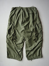 Load image into Gallery viewer, 1950s U.S Army M-51 Shell Field Trousers - 32"-42"
