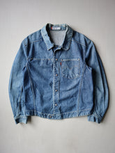 Load image into Gallery viewer, 2000s Levi's Engineered Denim Jacket - M
