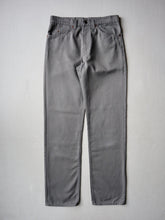 Load image into Gallery viewer, 1990s Levi's 519 Californian Twill Pants - 30"
