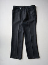 Load image into Gallery viewer, 1970s Levi's 517 Bootcut Pants - 32"
