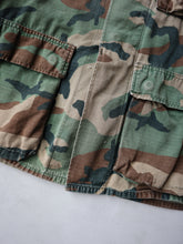 Load image into Gallery viewer, 1980s U.S Army Ripstop Camo Field Shirt - L
