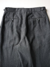 Load image into Gallery viewer, 1950s Wool Pleated Pants - 29"
