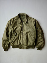 Load image into Gallery viewer, 1970s U.S Army Cold Weather CVC Tanker Jacket - L
