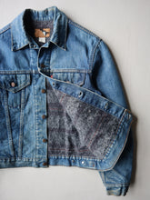 Load image into Gallery viewer, 1970s Levi's Type 3 Blanket Lined Denim Jacket - M
