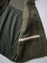 Load image into Gallery viewer, 1970s Euro Corduroy Workwear Vest - L
