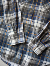 Load image into Gallery viewer, 1970&#39;s Plaid Flannel Shirt - L

