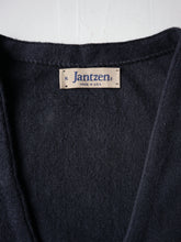 Load image into Gallery viewer, 1980s Jantzen Cardigan - XL
