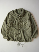 Load image into Gallery viewer, 1970s U.S Army M-65 Field Jacket - L
