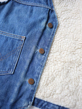 Load image into Gallery viewer, 1970&#39;s Wrangler Sherpa Lined No-Fault Denim Vest - S

