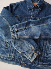 Load image into Gallery viewer, 1970/80&#39;s Made in USA Levi&#39;s 70506 Blanket Lined Denim Jacket - S
