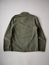 Load image into Gallery viewer, 1960s Dutch Army HBT Field Shirt - M
